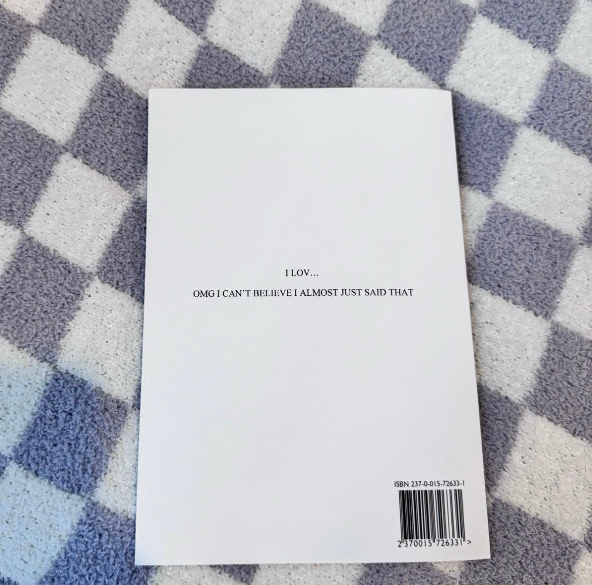 Let’s Kall Her Savannah, Season 1 official merch box! Includes a soft cover copy of the manuscripts week 1-8 of LKHS, our Blue LKHS shirt, our better than … Candle, and the official LKHS friendship bracelet.